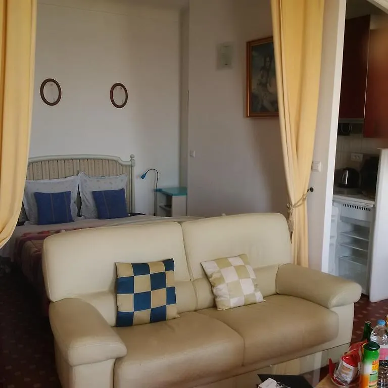 Cannes Privat Residence Holiday Apartments