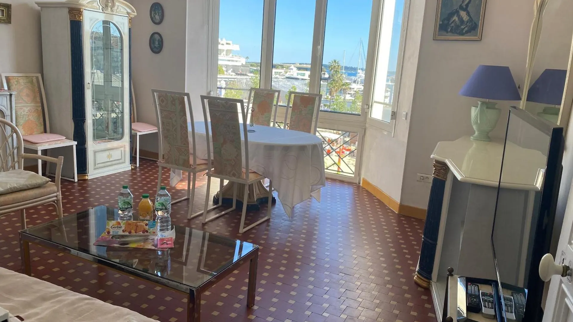 Cannes Privat Residence Holiday Apartments